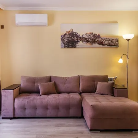 Apartment Feniks *