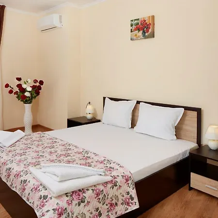 Feniks Apartment