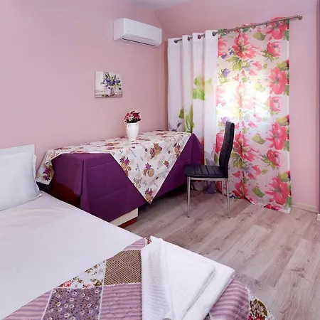 Apartment Feniks